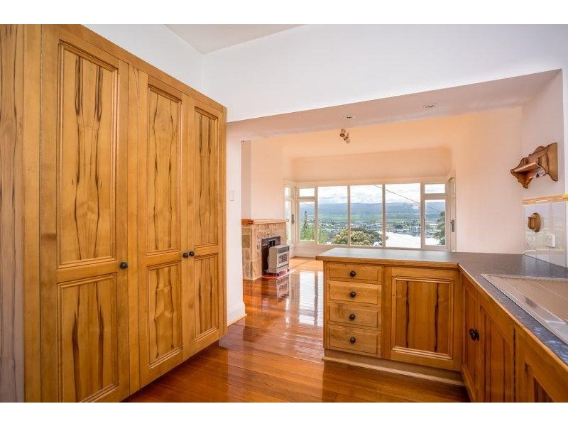 2A North Bank Rd, Trevallyn TAS 7250