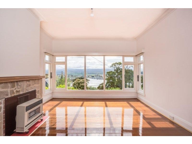 2A North Bank Rd, Trevallyn TAS 7250