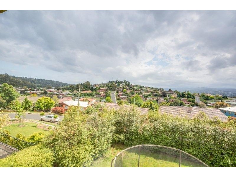 22 Benjamin St, Trevallyn TAS 7250