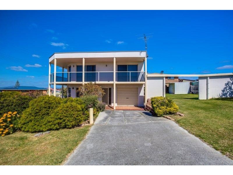 29 Westwood St, Bridport TAS 7262
