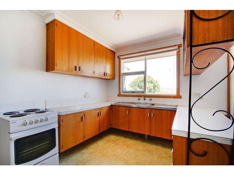 11 Egan St, Newnham TAS 7248