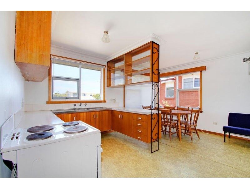 11 Egan St, Newnham TAS 7248