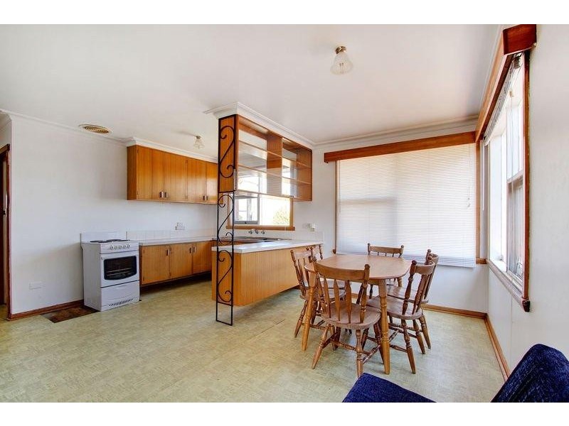 11 Egan St, Newnham TAS 7248