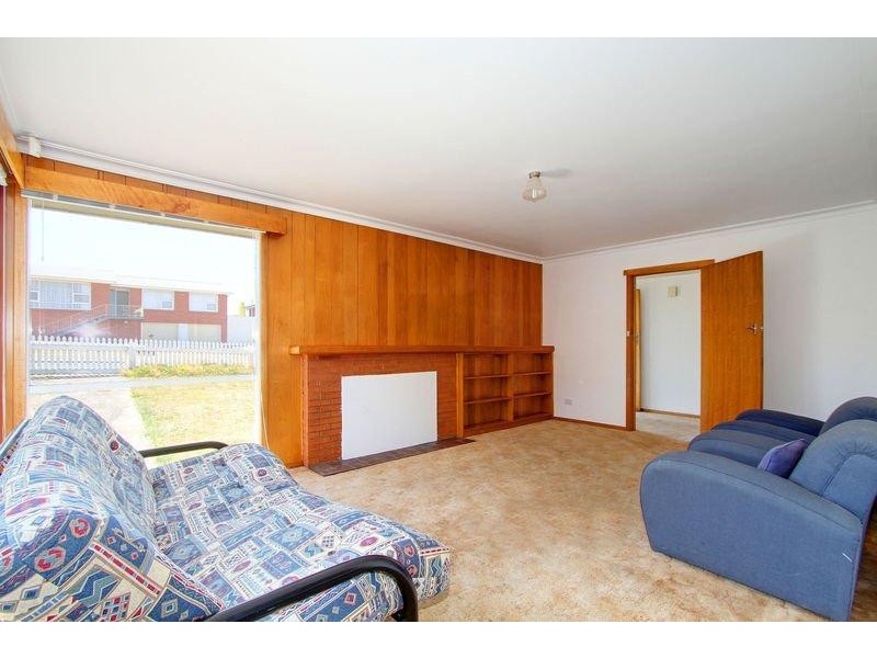 11 Egan St, Newnham TAS 7248
