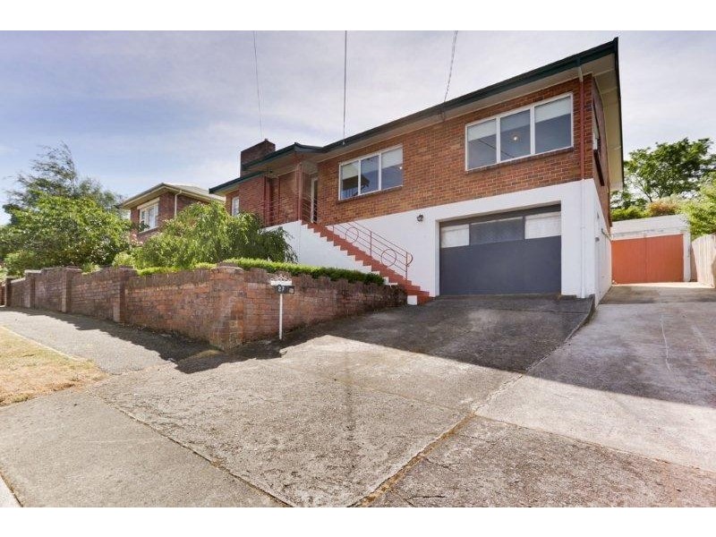 27 Robin Street, Newstead TAS 7250