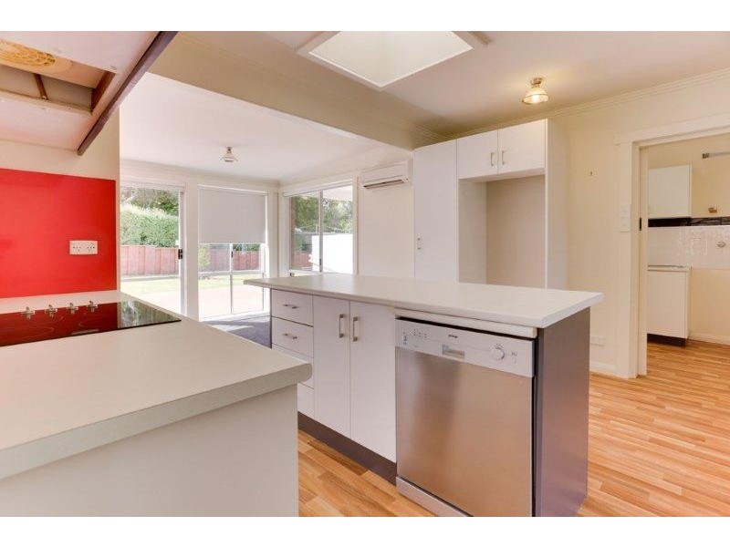 27 Robin Street, Newstead TAS 7250