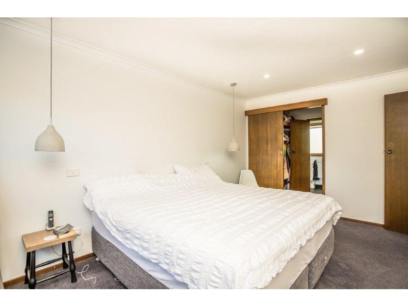 40 Rossmoyne St, Norwood TAS 7250