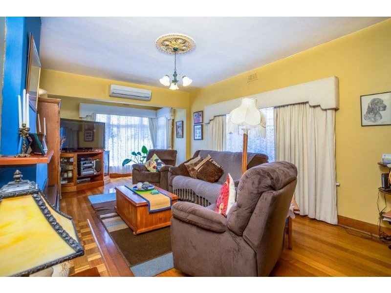 7 Clare St, Mowbray TAS 7248