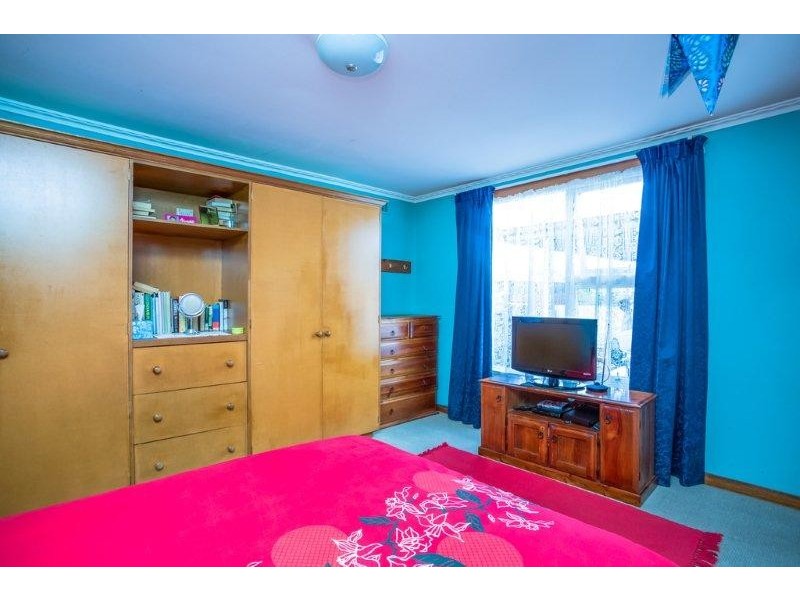 7 Clare St, Mowbray TAS 7248