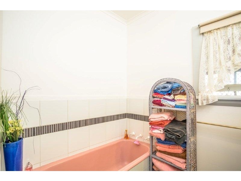 7 Clare St, Mowbray TAS 7248