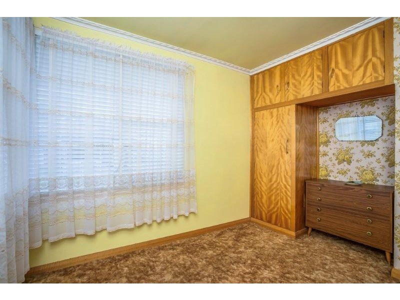 5 Cedar St, Newnham TAS 7248