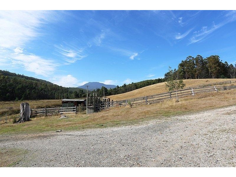 220 Burns Road, Wyena TAS 7254