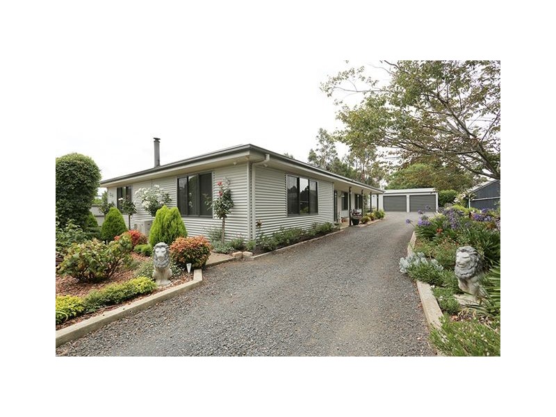 2a Church St, Cressy TAS 7302