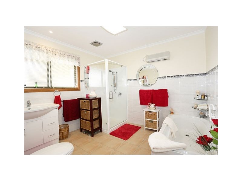 2a Church St, Cressy TAS 7302