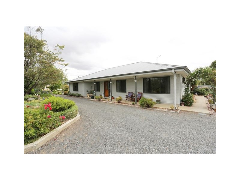 2a Church St, Cressy TAS 7302