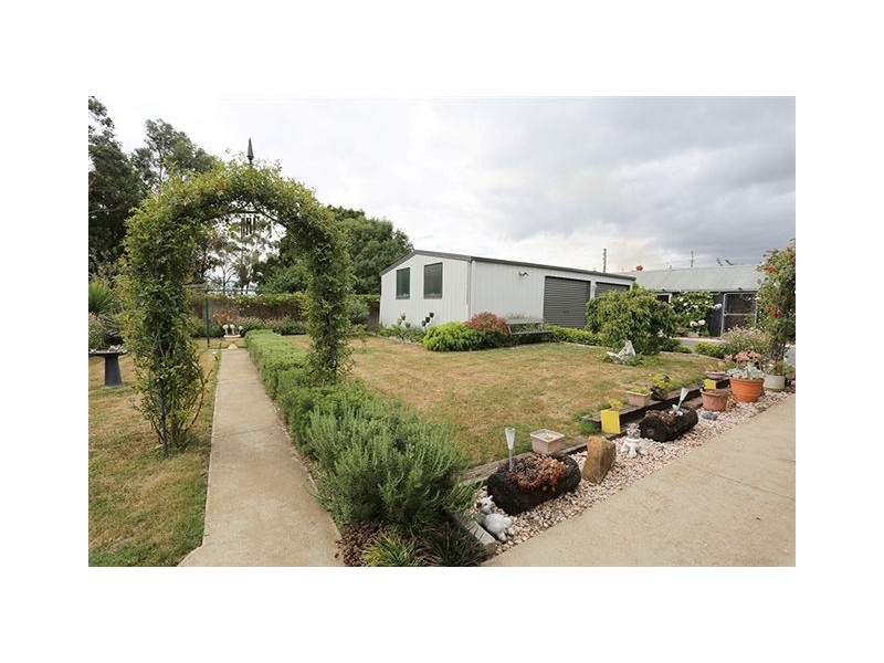 2a Church St, Cressy TAS 7302