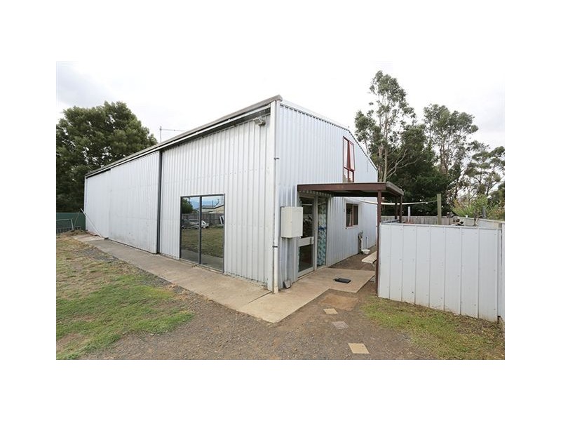2b Church St, Cressy TAS 7302