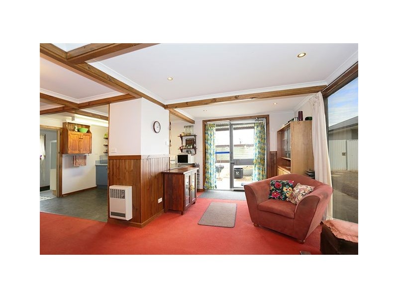 2b Church St, Cressy TAS 7302