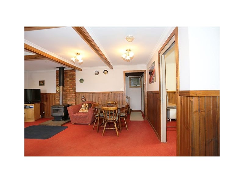 2b Church St, Cressy TAS 7302