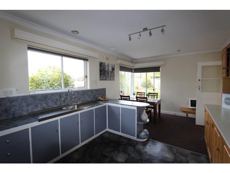 24 Alma Street, Youngtown TAS 7249