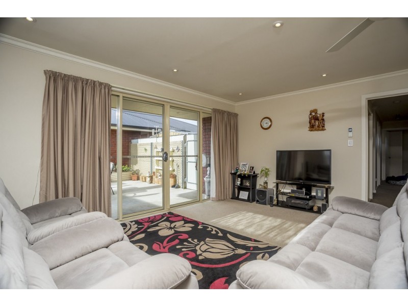 1/4 Dundas Street, Youngtown TAS 7249