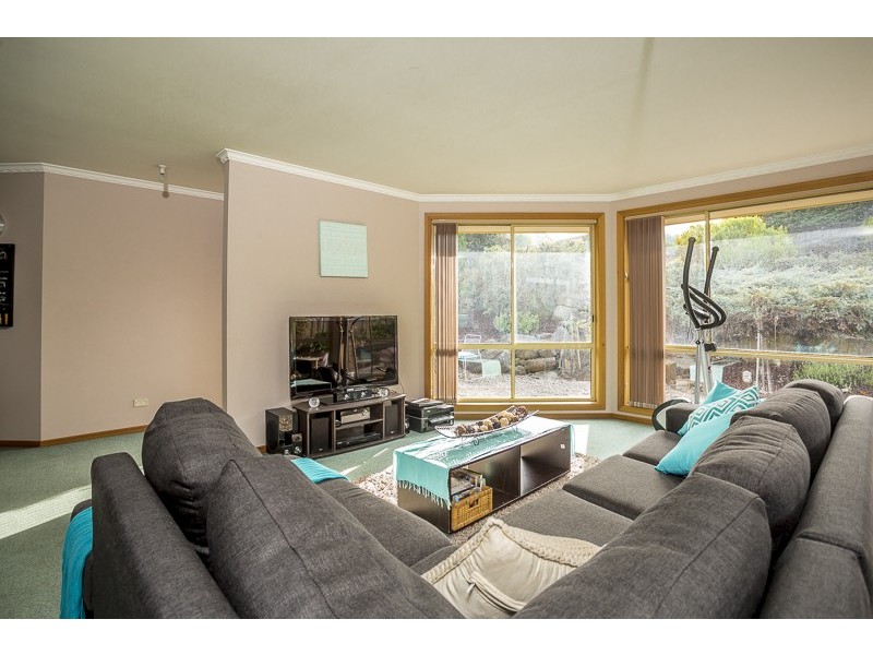 15 Luke Crt, Summerhill TAS 7250