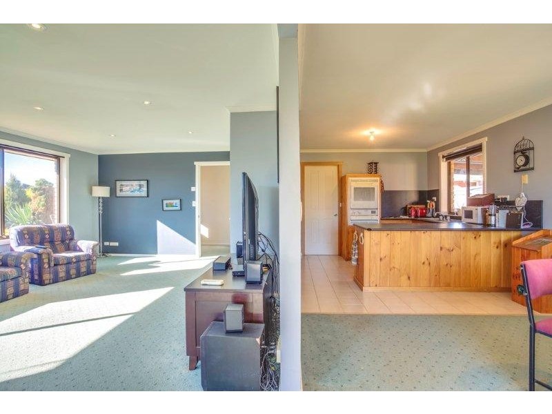 30 Bartlett Street, Newnham TAS 7248