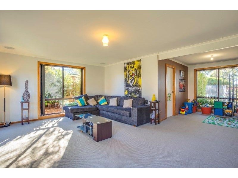 60 Harley Parade, Prospect Vale TAS 7250