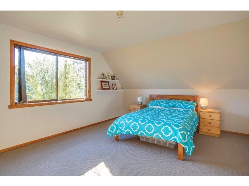 60 Harley Parade, Prospect Vale TAS 7250