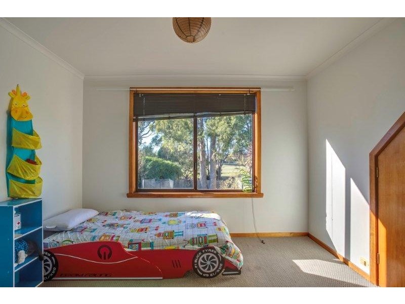 60 Harley Parade, Prospect Vale TAS 7250