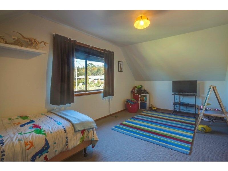 60 Harley Parade, Prospect Vale TAS 7250