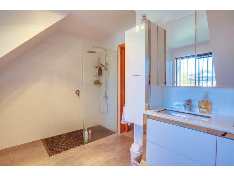 60 Harley Parade, Prospect Vale TAS 7250