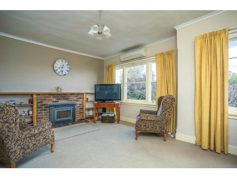 34 Tompsons Lane, Newnham TAS 7248