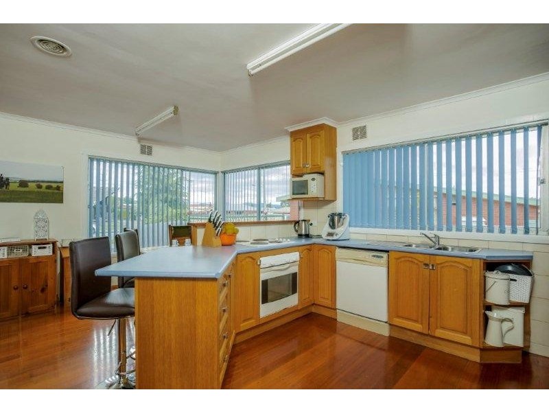 4 Raglan St, Youngtown TAS 7249