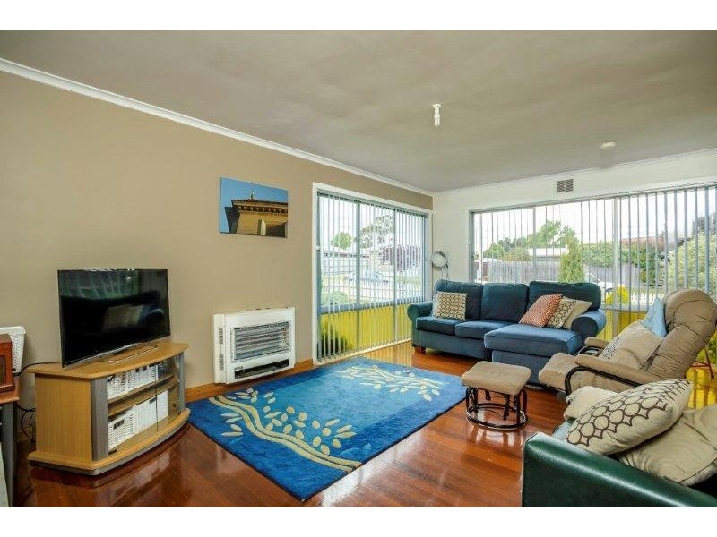 4 Raglan St, Youngtown TAS 7249