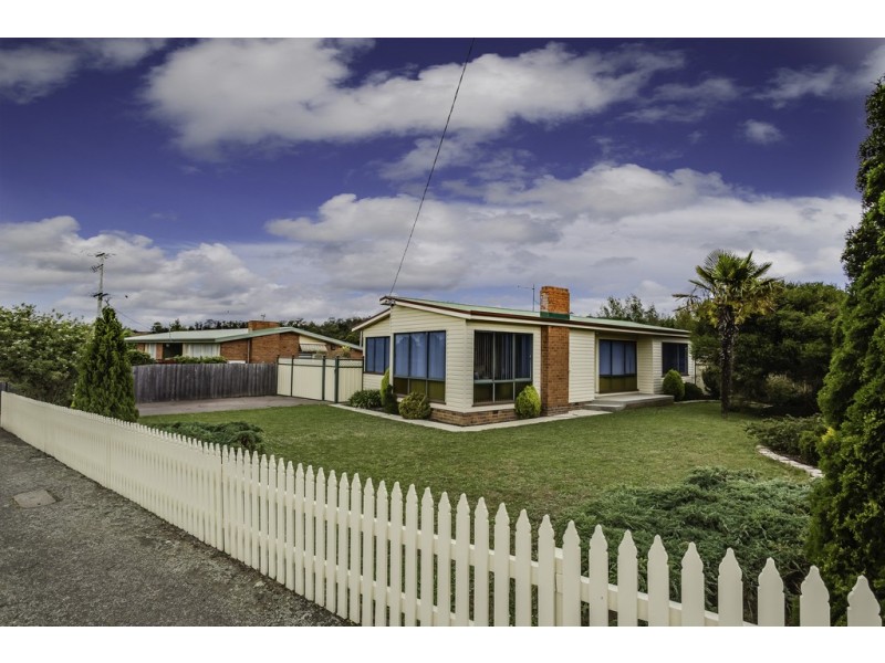 4 Raglan St, Youngtown TAS 7249