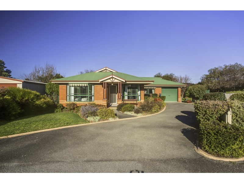 4/8 Holstun Place, Riverside TAS 7250