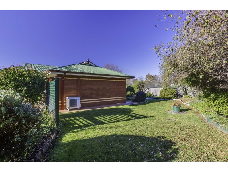 4/8 Holstun Place, Riverside TAS 7250