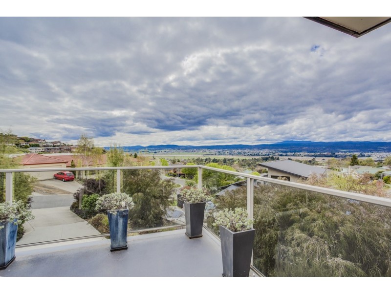 1 Chevron Place, Riverside TAS 7250