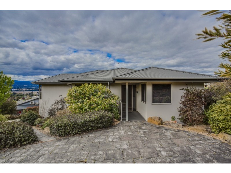 1 Chevron Place, Riverside TAS 7250