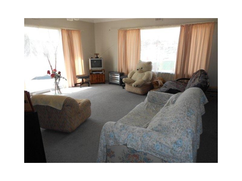 7 Shirley Place, Kings Meadows TAS 7249