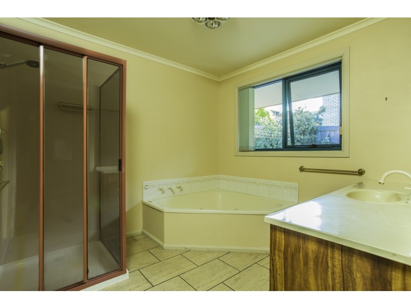 24 Montgomery Court, Norwood TAS 7250