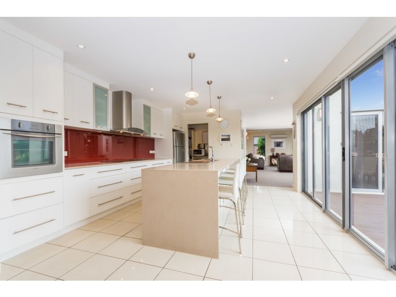4 St James Close, Newstead TAS 7250