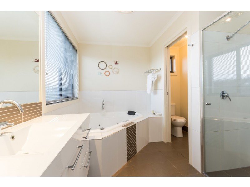 4 St James Close, Newstead TAS 7250