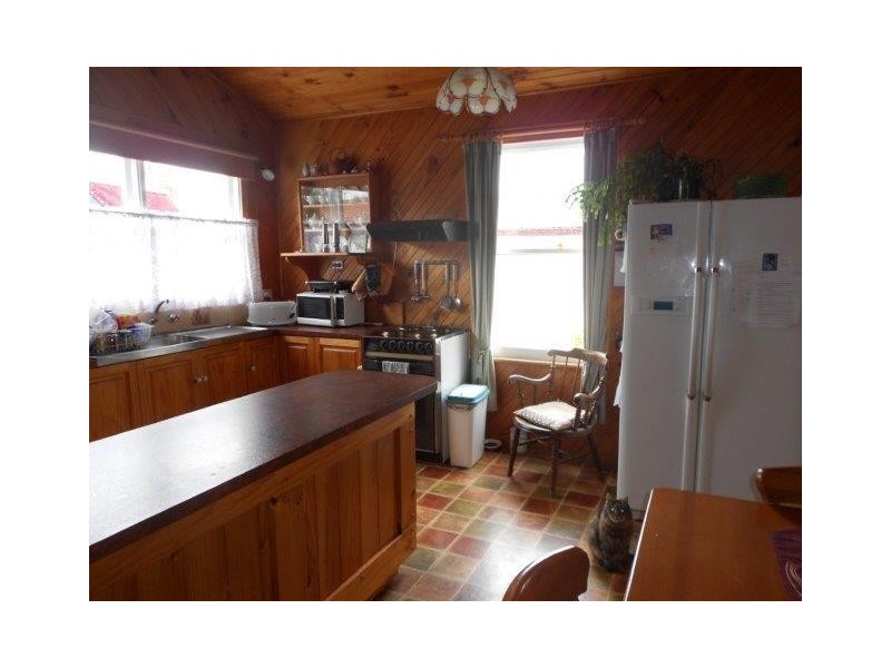 19 South St, Invermay TAS 7248