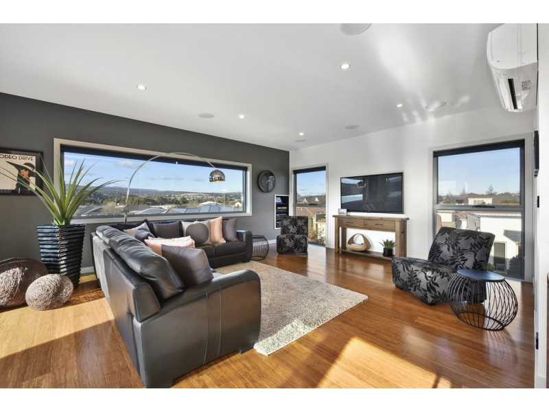 38 College Street, Newstead TAS 7250