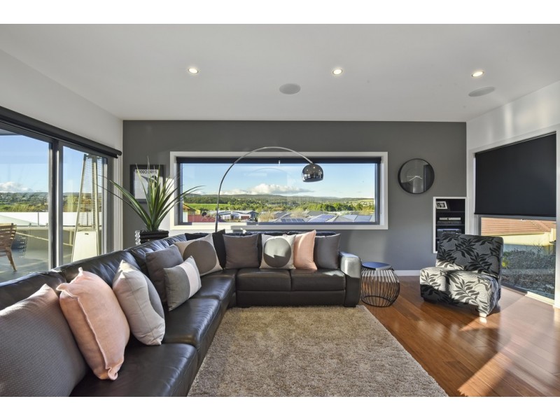 38 College Street, Newstead TAS 7250