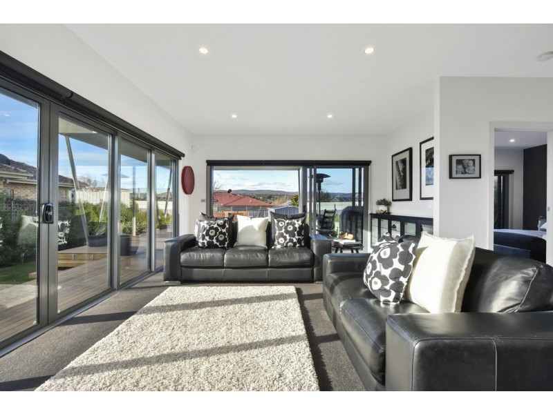 38 College Street, Newstead TAS 7250