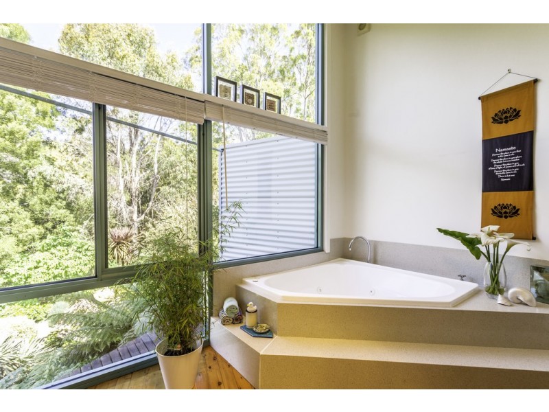 6 Valley View Drive, Riverside TAS 7250