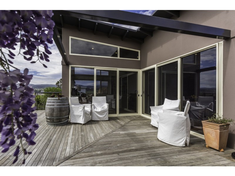 11 Riverdale Grove, Newstead TAS 7250